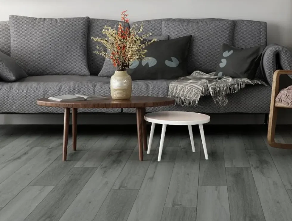 LAMINATE FLOORS